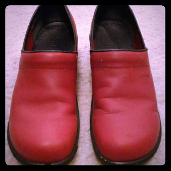 sanita clogs 40